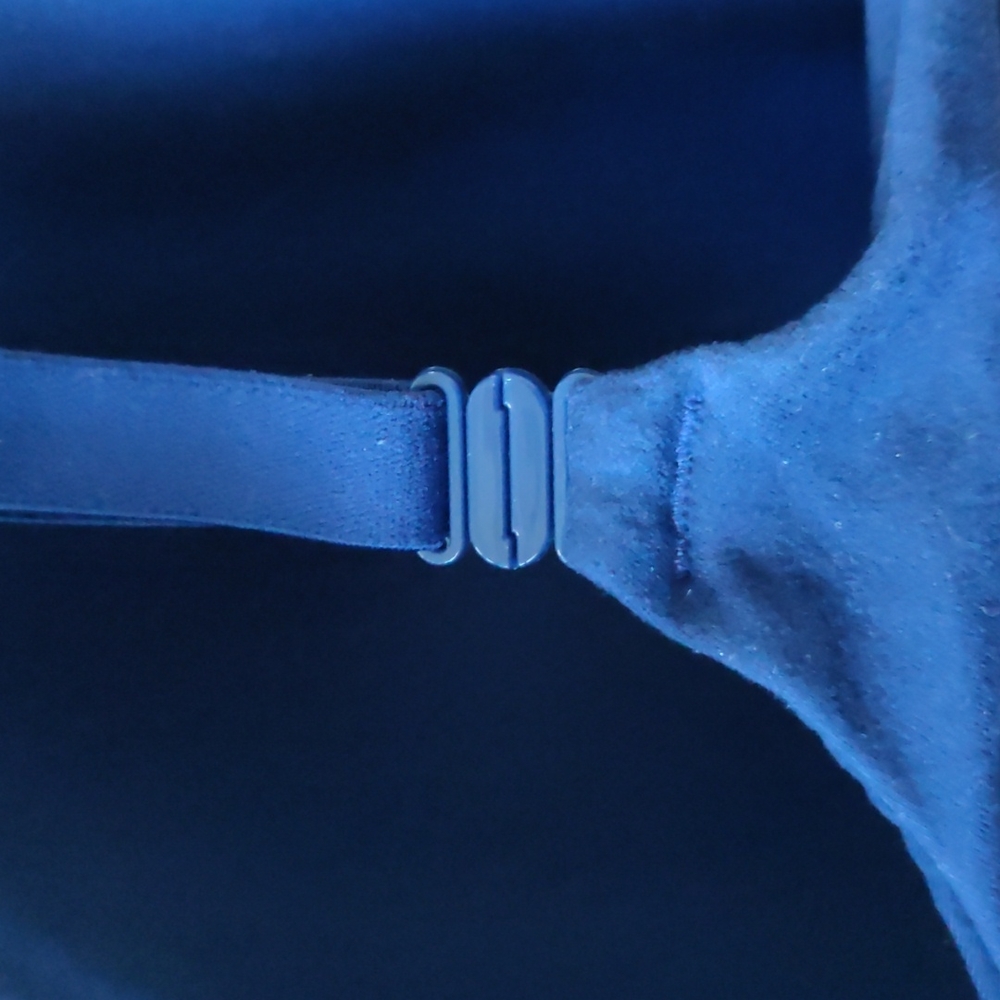 Bundle Of 3 Euc Lace Vs Perfect Coverage Bras - image 6